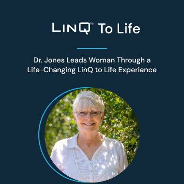 Dr-jones-leads-woman-through-a-life-changing-linq-to-life-experience